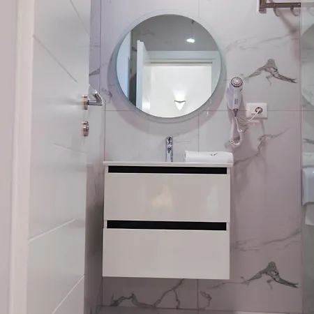 313 Center 4* Tirana