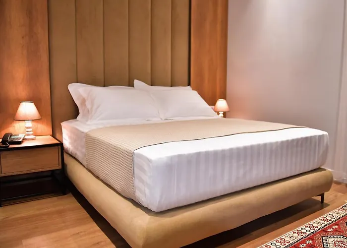 313 Center 4* Tirana