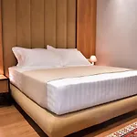 313 Center 4* Тирана