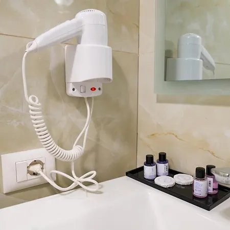 313 Center Отель