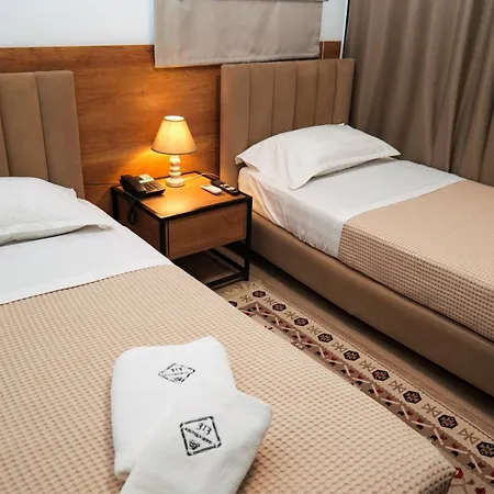 Отель 313 Center Тирана