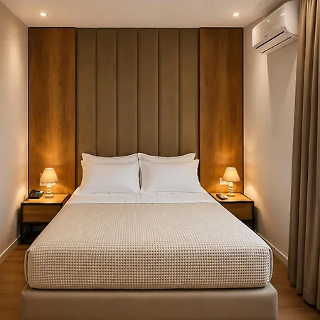 313 Center Hotel 4*